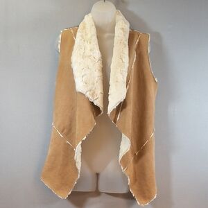 Fashion On Earth Women's Tan and Cream Faux Fur Vest , S- M